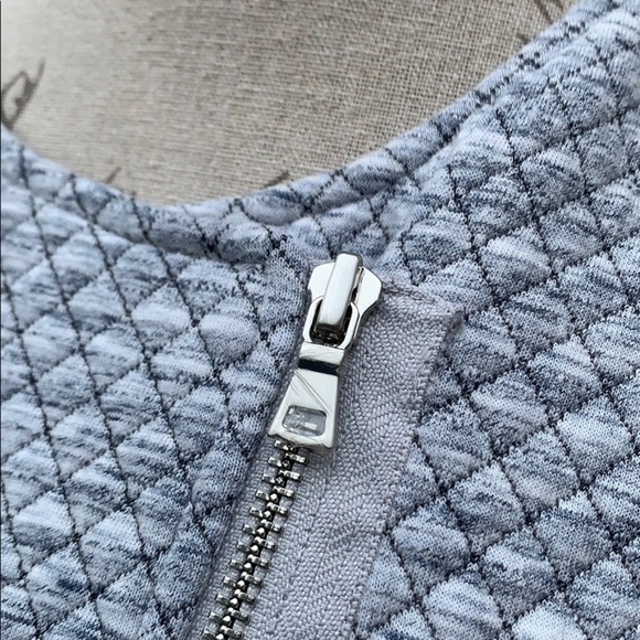 ANN TAYLOR FACTORY Heather Gray Quilt Moto Jacket - Picture 8 of 11